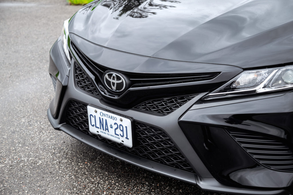 2020 Toyota Camry SE 2