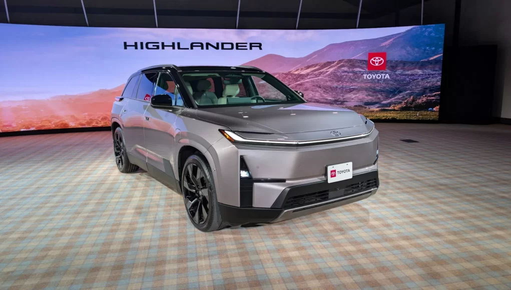 2027 Toyota Highlander (22)