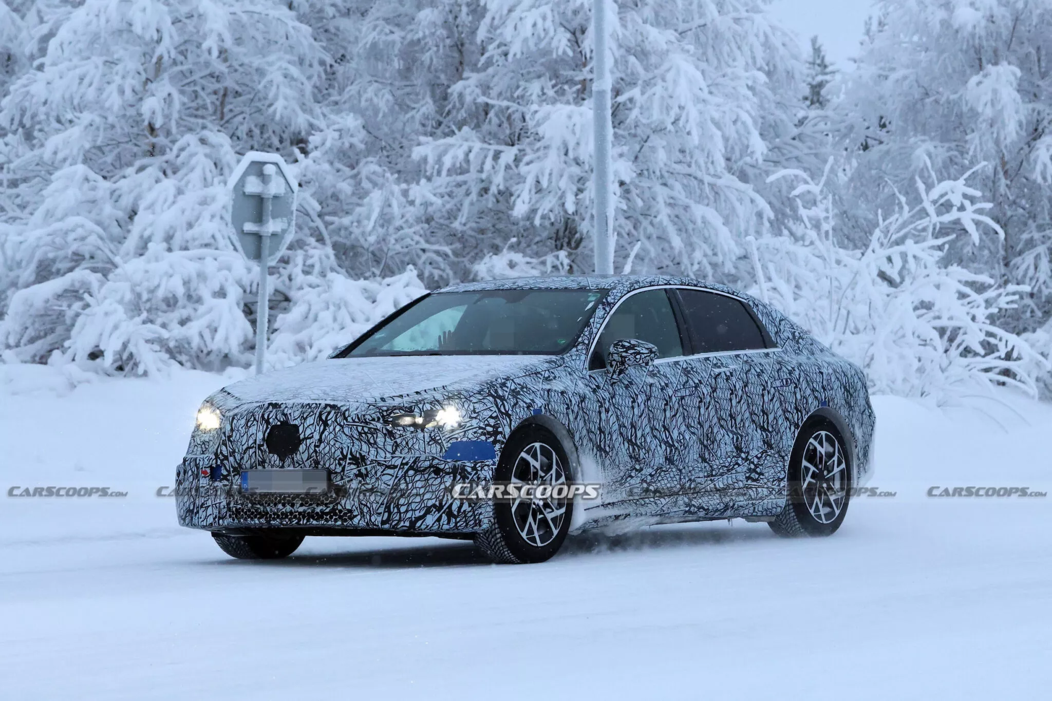 Mercedes Benz C Class EV Spy Shot (3)