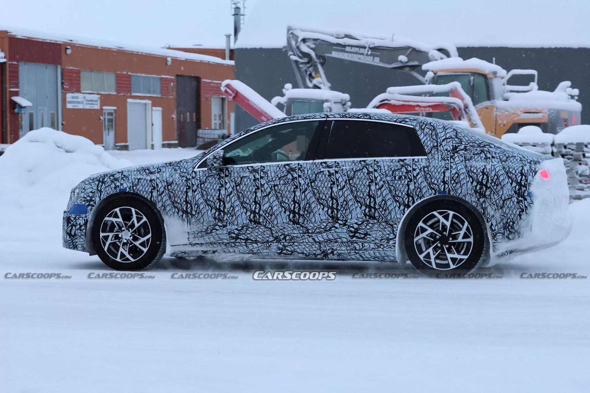 Mercedes Benz C Class EV Spy Shot (6)