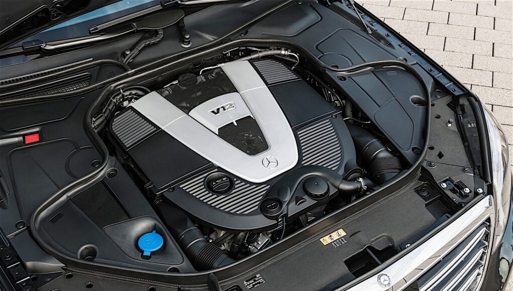 Mercedes Maybach S Class V12 Engine (1)