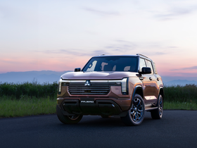 2027 Mitsubishi Pajero (2)